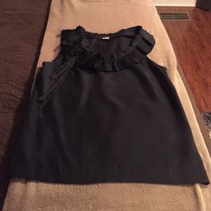 Black sleeveless shirt