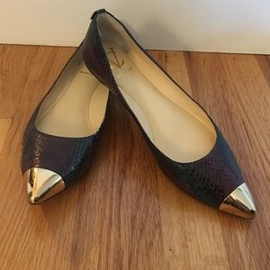 Vince Camuto Signature flats