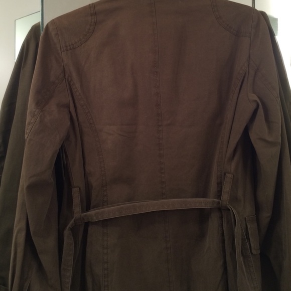 Coat - Picture 3 of 4
