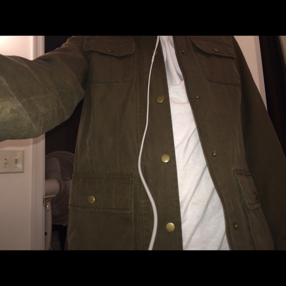 Coat - Picture 4 of 4