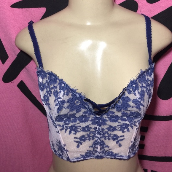 SALEVICTORIA Secret SEXY BRALETTE SMALL NWT❤️ - Picture 3 of 3
