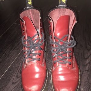 Dr. Martens "Cherry Red Smooth"