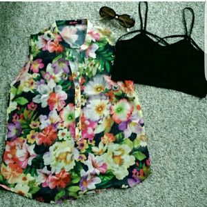 Modcloth Xtaren Floral Sleeveless Blouse S
