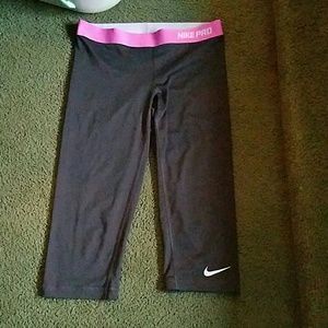 Nike capris