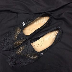 Black Lace Toms
