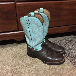 Women's Justin cowboy boots