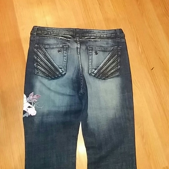 Jeans - Picture 3 of 8
