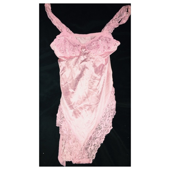 Vintage Lace Onesie 💞 - Picture 1 of 1