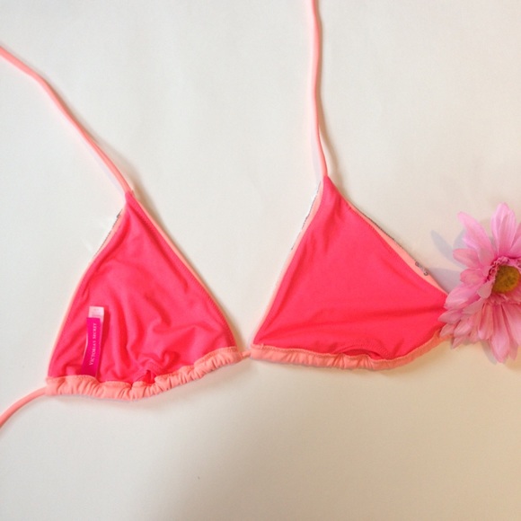 Sequence Victoria's Secret bikini - Picture 3 of 4