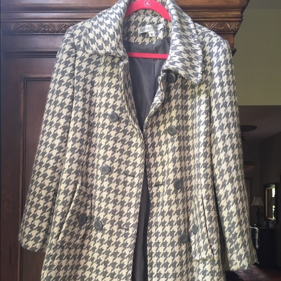 gray and ivory houndstooth winter coat