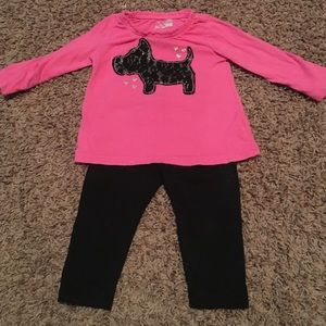 Cute pink & black outfit!