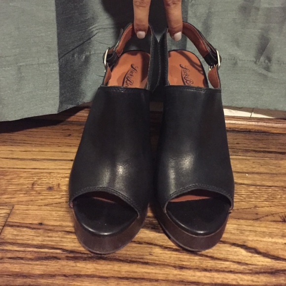 Black leather wedge