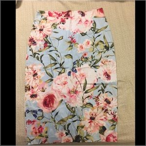 NY & Co 7th Ave Floral Skirt