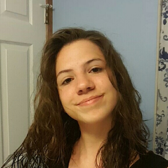 Meet your Posher, Erin - Picture 1 of 1