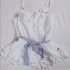 Beautiful Abercrombie White Top with Striped Belt