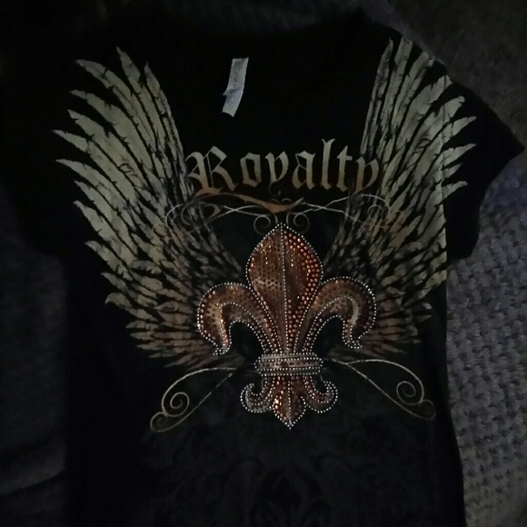 Shirt - Picture 2 of 2