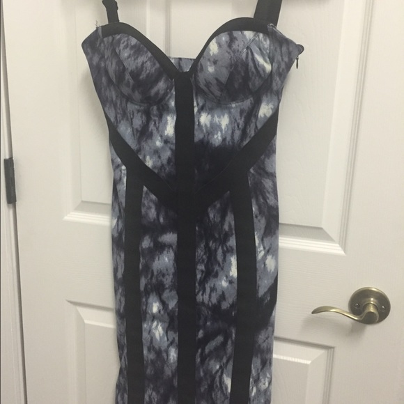 Kardashian Kollection Dress - Picture 1 of 4
