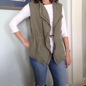 Max Jeans army green vest. NWT.