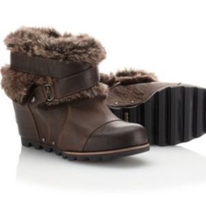 SOREL Joan of Arctic mid wedge