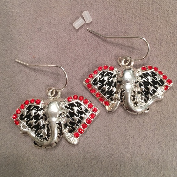ALABAMA FANS Elephant Pierced Earrings Houndstooth