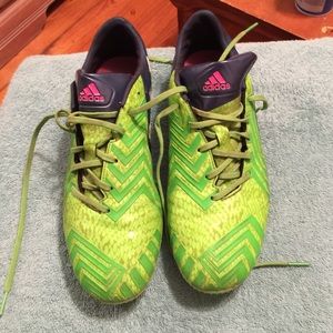 Adidas Pretator cleats Mens 10