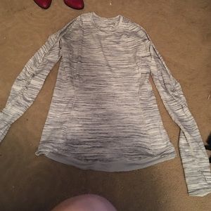 Lululemon long sleeve size 8 NWOT