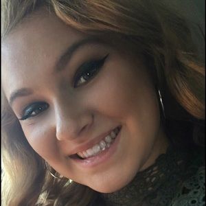 Meet your Posher, Marisa