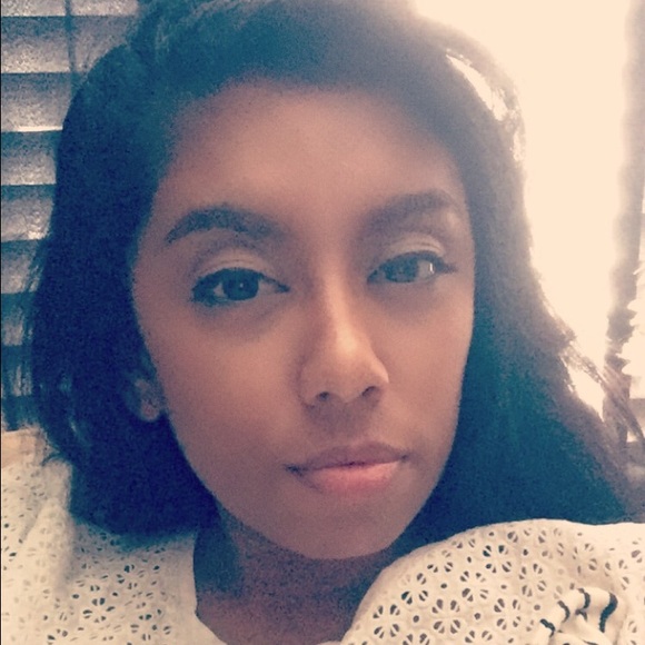 Meet your Posher, Angibeth - Picture 1 of 1