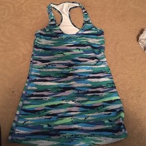 Lululemon cool racerback size 6. NWOT