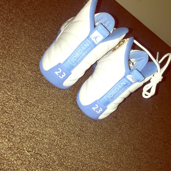 Jordan's size 5Y brand new! - Picture 1 of 4