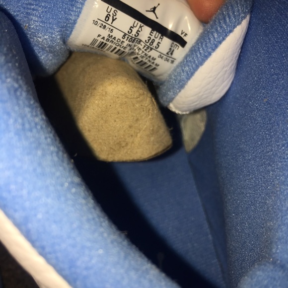 Jordan's size 5Y brand new! - Picture 2 of 4