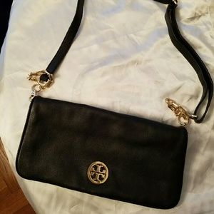 🍾SOLD🍾Tory Burch clutch
