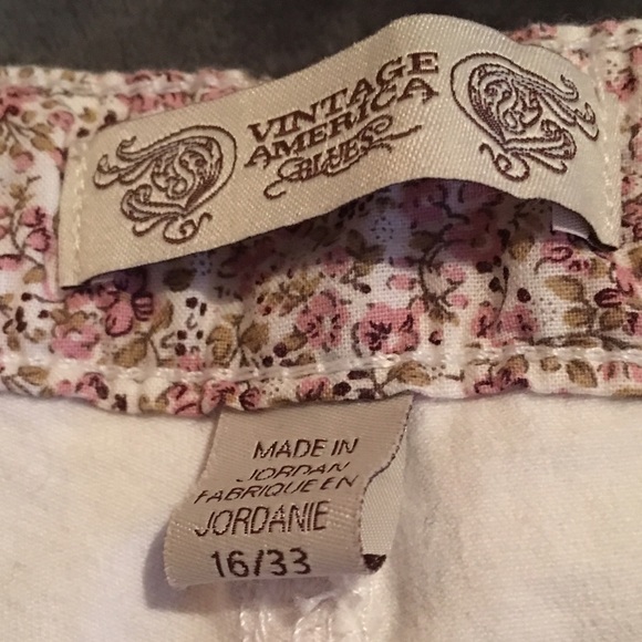 2 pairs of Boyfriend fit jeans - Picture 2 of 3