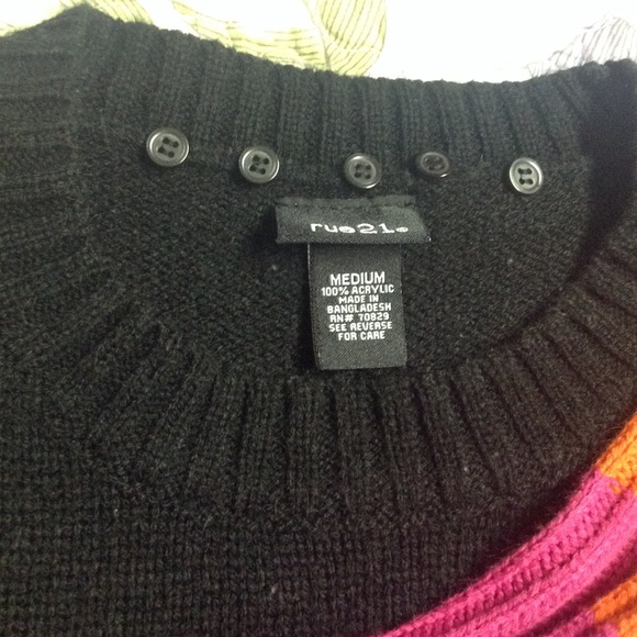 Sweater & scarf bundle - Picture 2 of 3