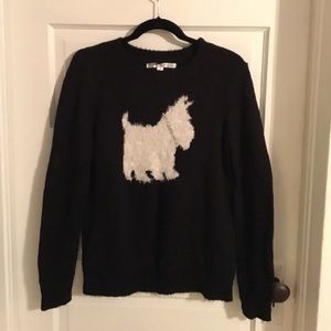 Adorable sweater with dog detail