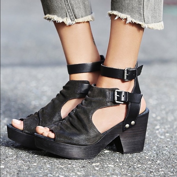 Free People Sacramento Clog (size 39)