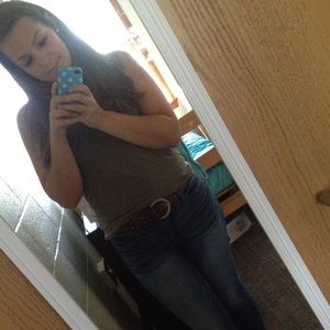 Meet your Posher, Lauren