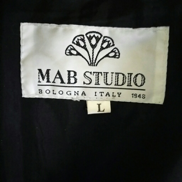 Leather jacket - Picture 3 of 4