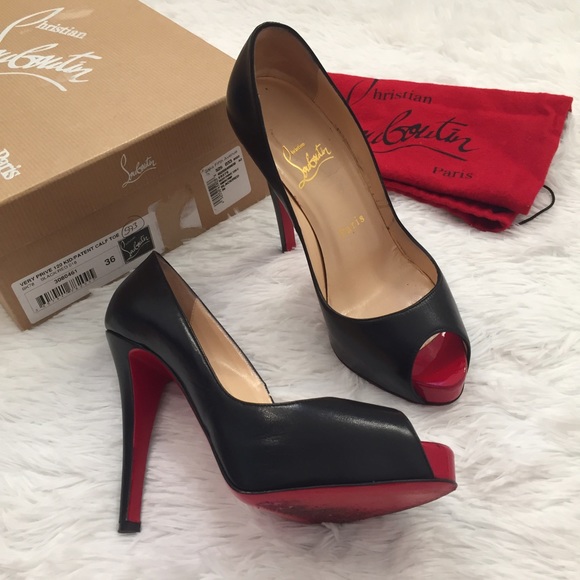 Louboutin Black Very Prive pumps