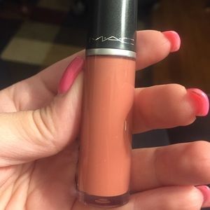 Used twice Mac retro matte liquid lip color