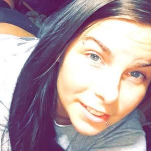 Meet your Posher, Kayla