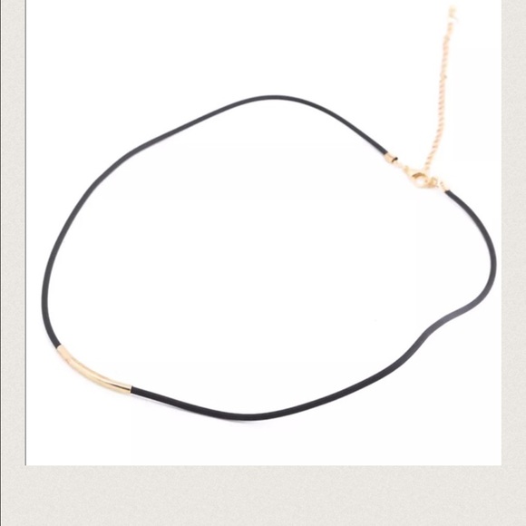 🌸Most Trendy Leather goldChoker necklace N1 - Picture 4 of 4