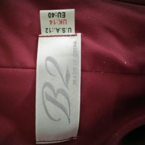 Dress - Picture 3 of 3