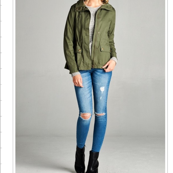 ✨LAST ONE ✨Utility cargo jacket - Picture 3 of 4