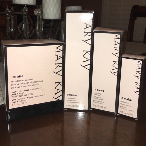 Mary Kay Time Wise Set