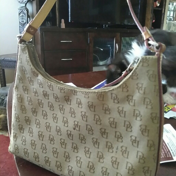 Purse - Picture 2 of 3