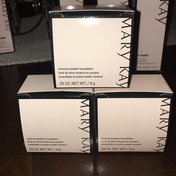 Mary Kay Mineral Powder Foundation