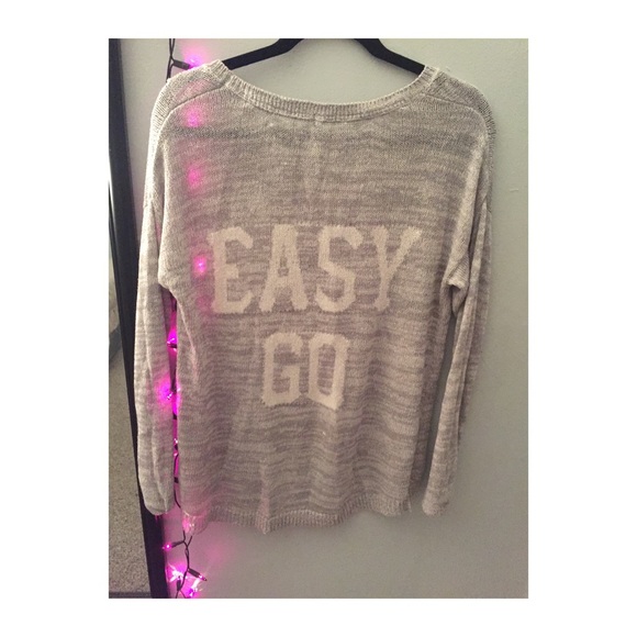 High-Low Sweater - Picture 2 of 4