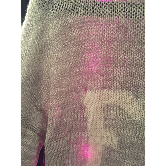 High-Low Sweater - Picture 3 of 4