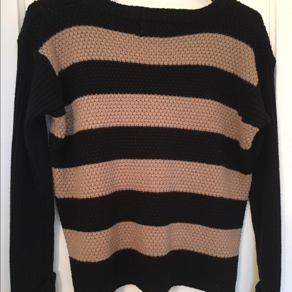 Size M sweater